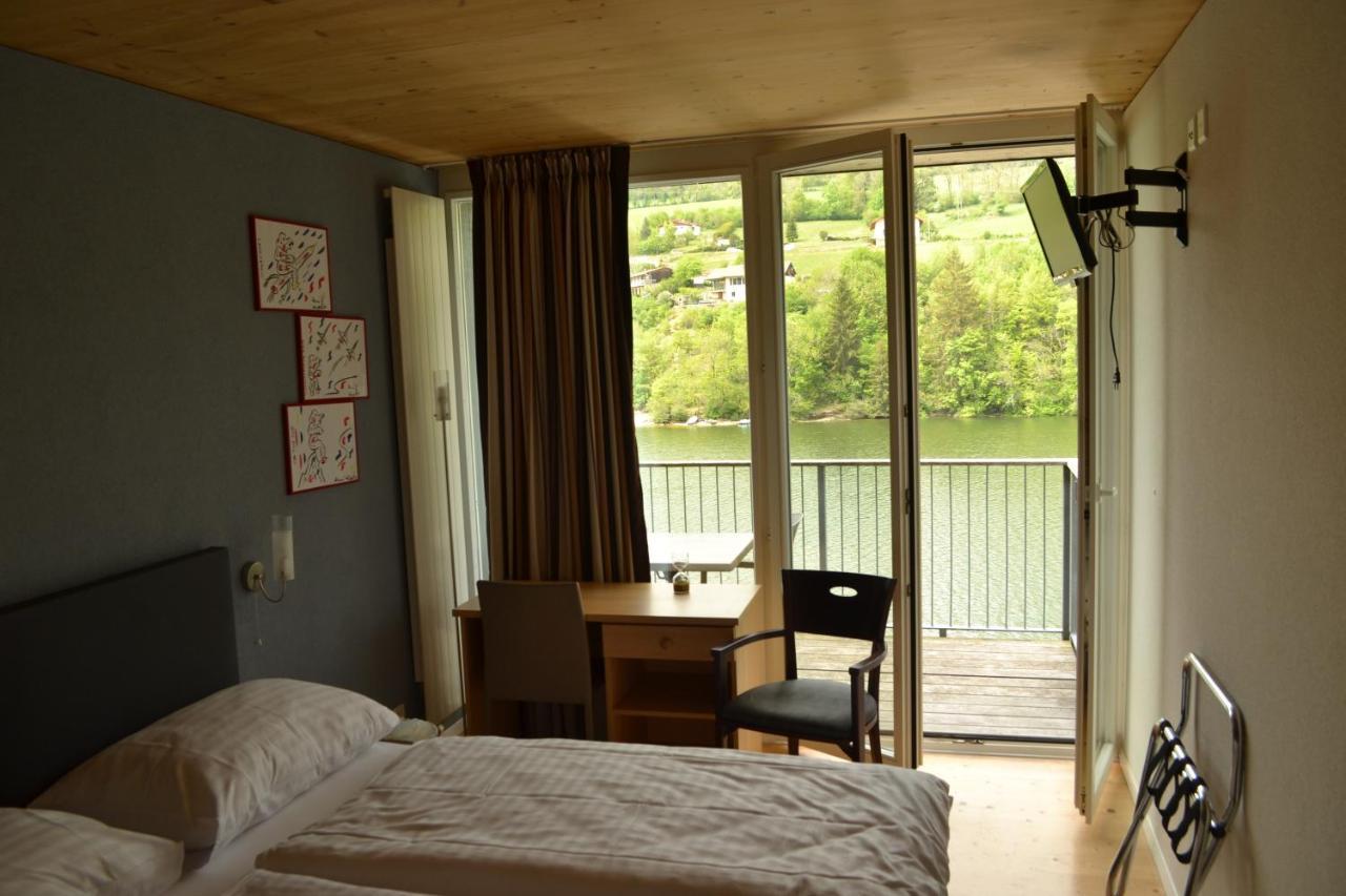 Hotel Les Rives Du Doubs Les Brenets ภายนอก รูปภาพ