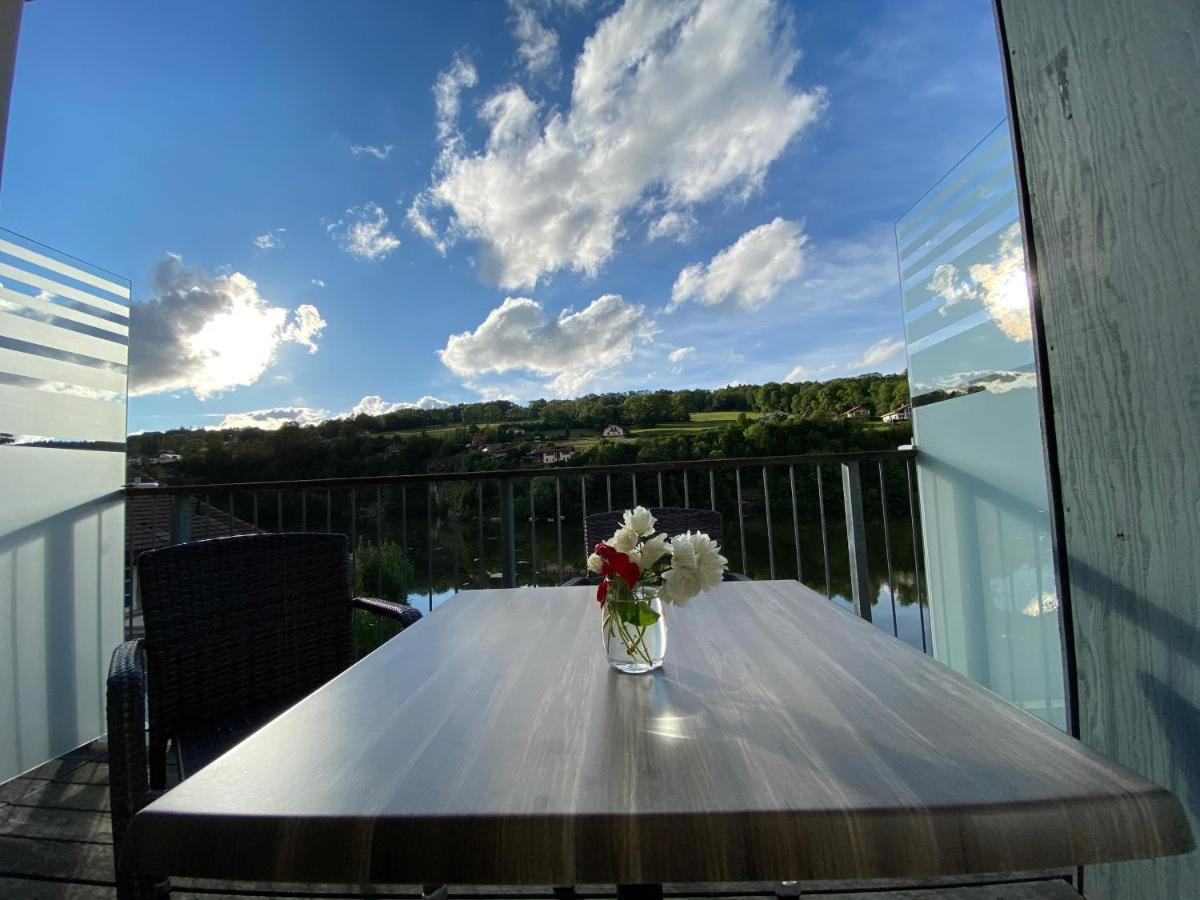 Hotel Les Rives Du Doubs Les Brenets ภายนอก รูปภาพ