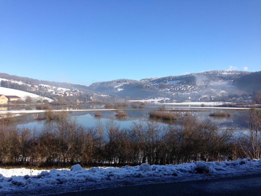 Hotel Les Rives Du Doubs Les Brenets ภายนอก รูปภาพ