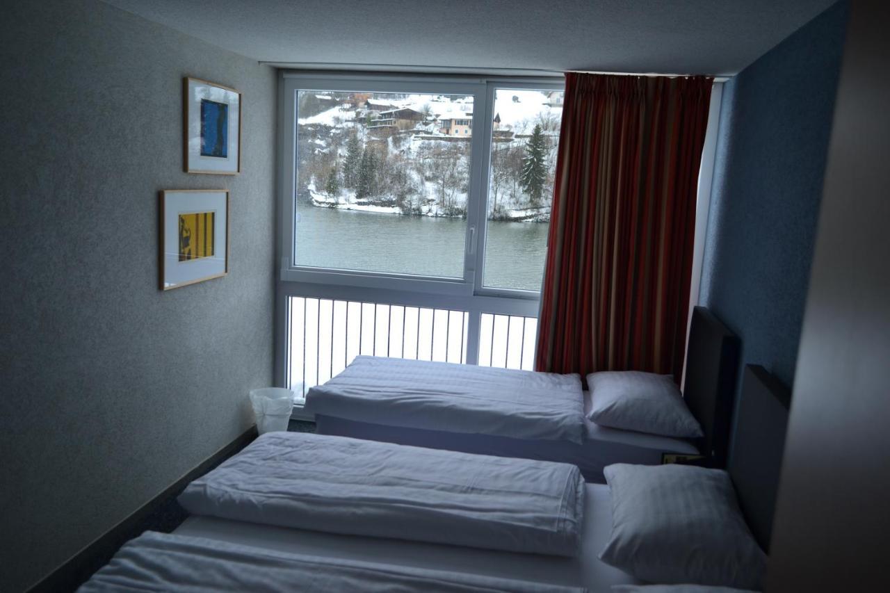 Hotel Les Rives Du Doubs Les Brenets ภายนอก รูปภาพ